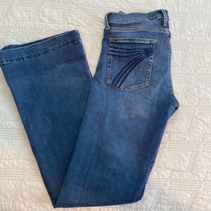 7 for all mankind Women’s size 30 Dojo jeans